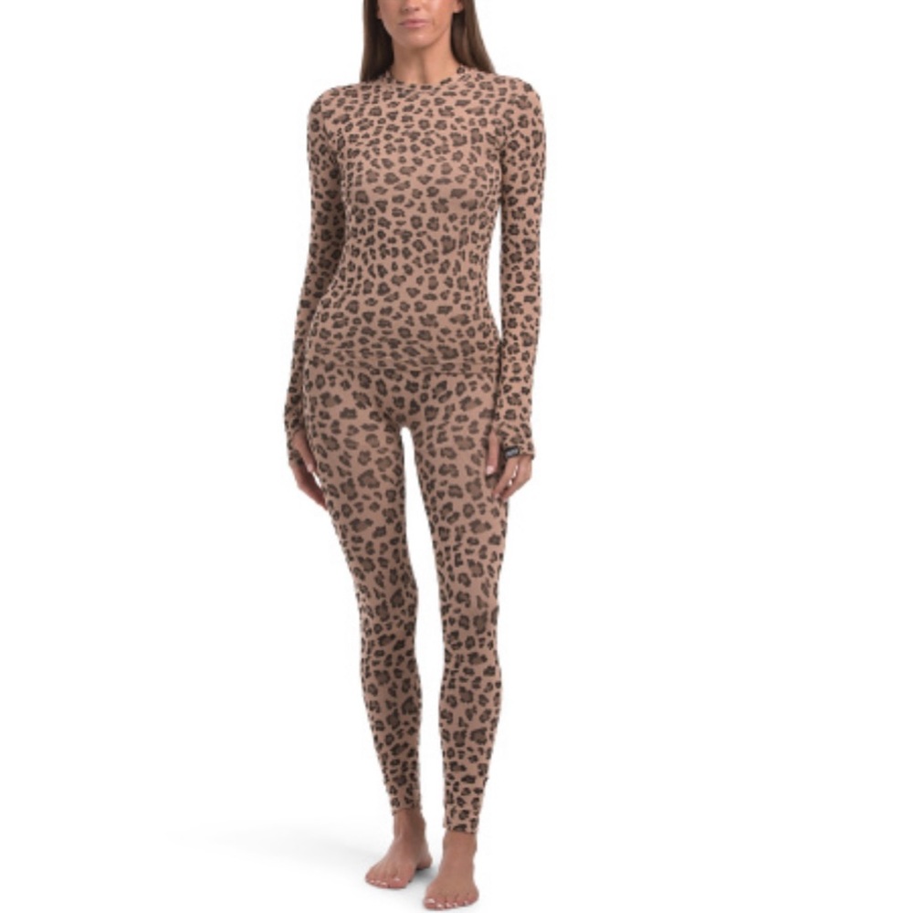 Juicy Couture 2 Piece Seamless Top & Legging Set medium